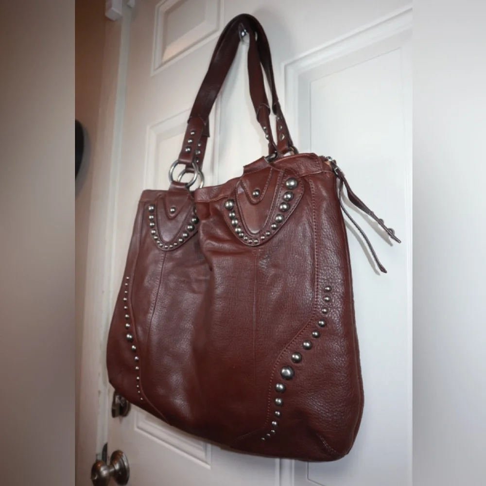 Gorgeous B. Makowsky handbag - Picture 1 of 3
